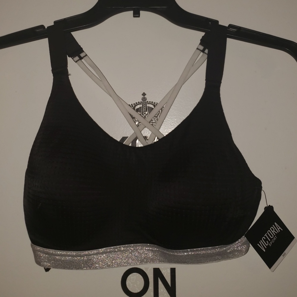 Victoria secrets pink sports bra